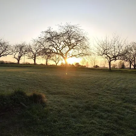 Petite Maison A La Campagne 度假居 *
