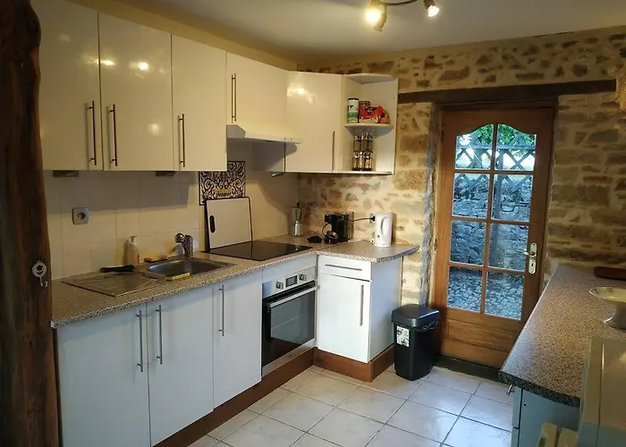 Petite Maison A La Campagne